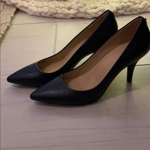 Michael Kors pumps